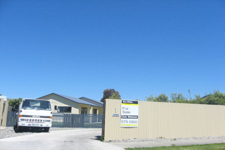 Photo of property in 1 Mary Grace Place, Blenheim, 7201