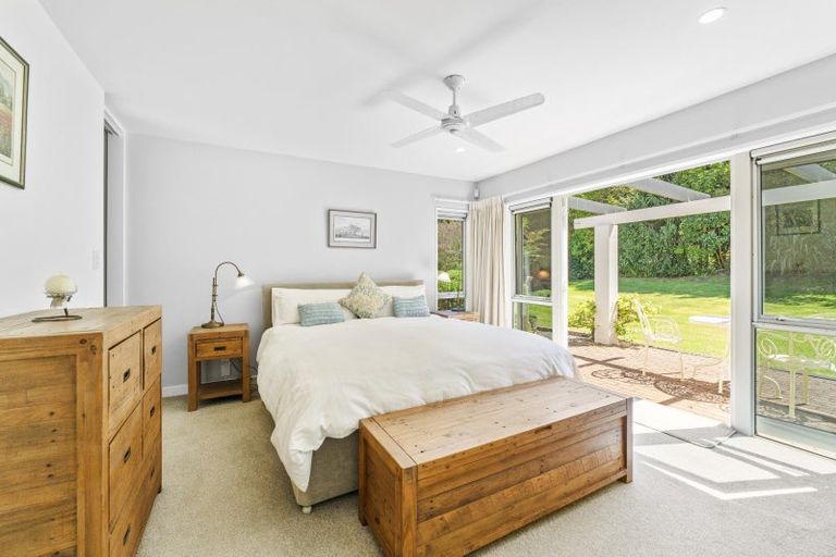 Photo of property in 66 Gillespie Place, Acacia Bay, Taupo, 3385