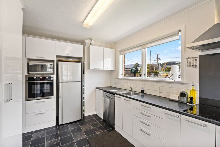 Photo of property in 2/34 Maclean Street, Wallaceville, Upper Hutt, 5018