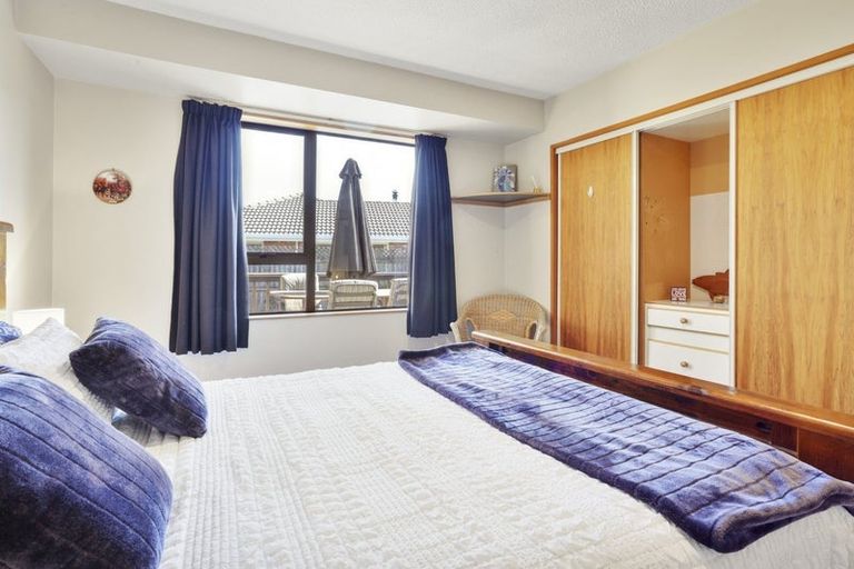Photo of property in 12 Oldham Place, Darfield, 7510