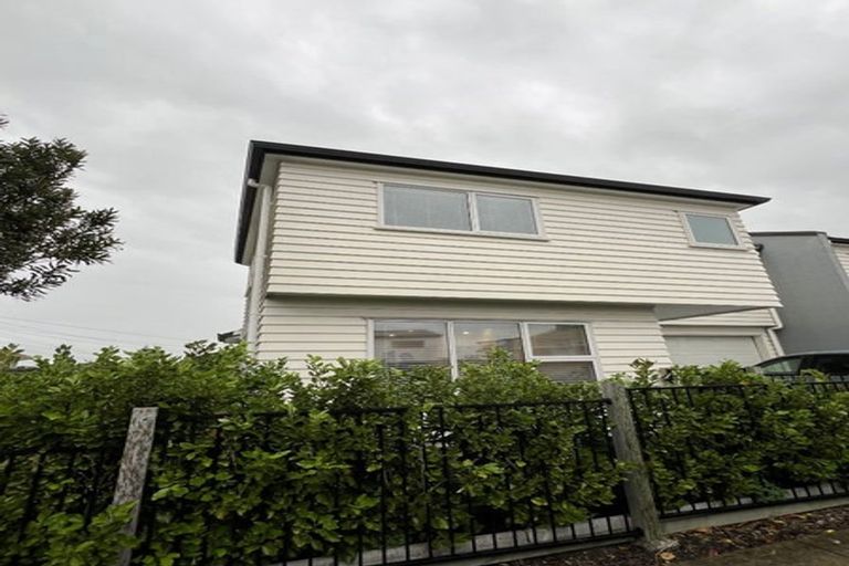 Photo of property in 32a Watts Road, Manurewa, Auckland, 2102