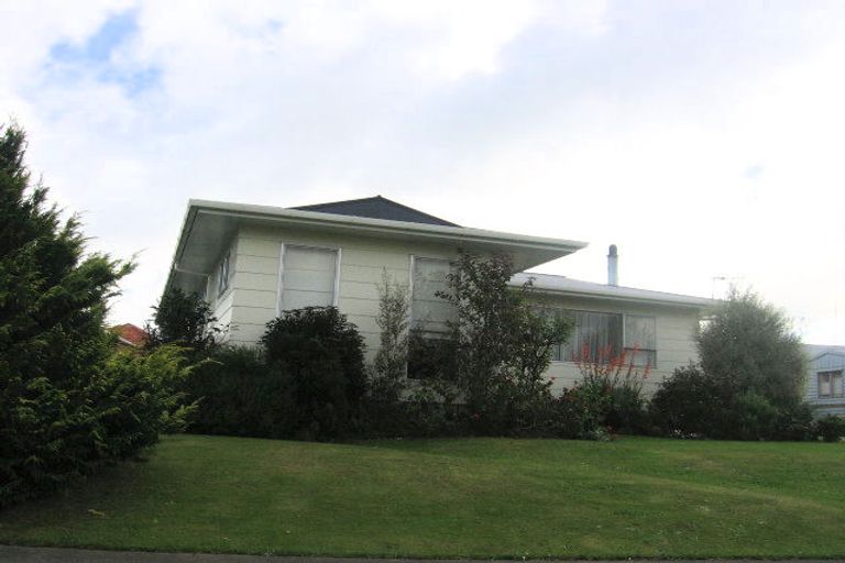 Photo of property in 40 Chatsworth Place, Highbury, Palmerston North, 4412