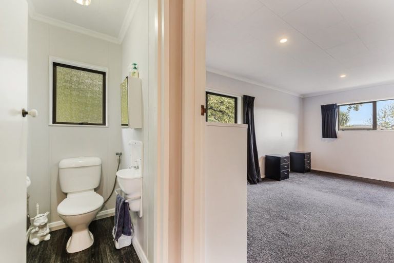 Photo of property in 27 Browning Crescent, Stoke, Nelson, 7011