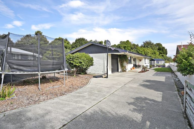 Photo of property in 68 Hillary Street, Winton, 9720