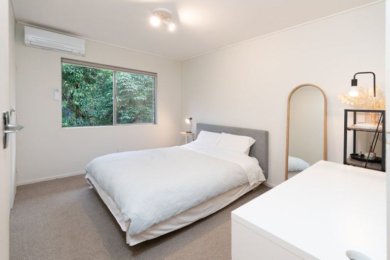 Photo of property in 33 Delhi Crescent, Khandallah, Wellington, 6035