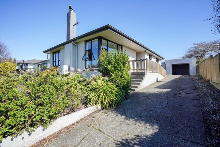 Photo of property in 18 Kowhai Avenue, Hargest, Invercargill, 9810