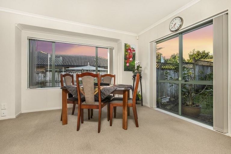 Photo of property in 46 Sandwick Drive, Weymouth, Auckland, 2103
