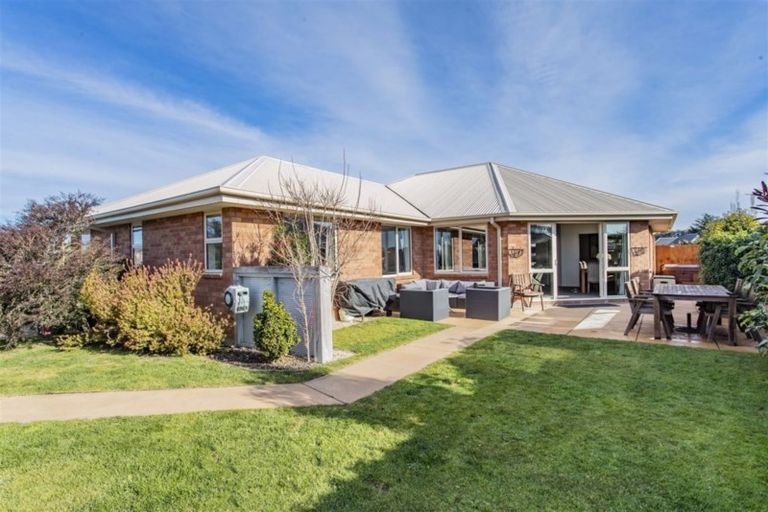 Photo of property in 24 Nga Tupuna Street, Pegasus, 7612