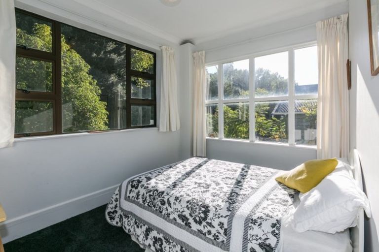 Photo of property in 109 Milton Road, Bluff Hill, Napier, 4110