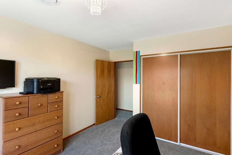 Photo of property in 57 Queenspark Drive, Parklands, Christchurch, 8083