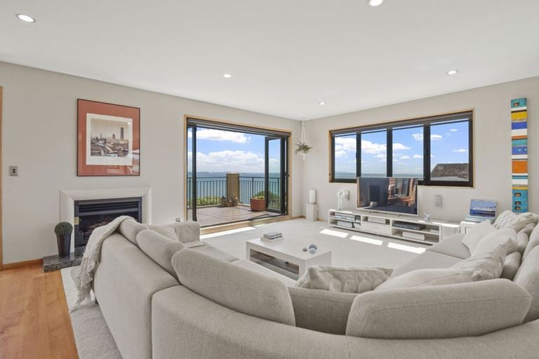 Photo of property in 31 Durness Place, Red Beach, 0932