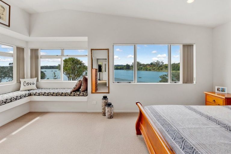 Photo of property in 47 Pohutukawa Avenue, Shelly Park, Auckland, 2014