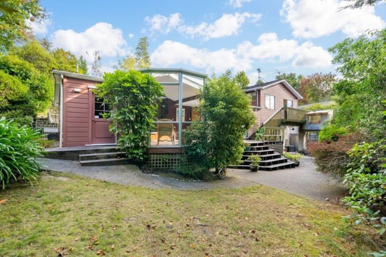 Photo of property in 61 Blue Mountains Road, Pinehaven, Upper Hutt, 5019
