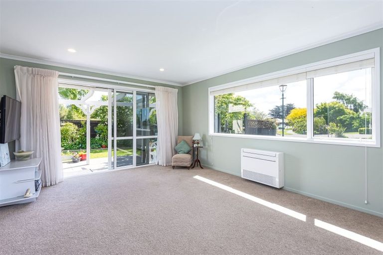 Photo of property in 61 Kotuku Crescent, Woolston, Christchurch, 8023