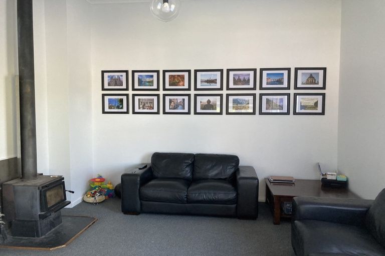 Photo of property in 3 Kelvin Street, Aramoho, Whanganui, 4500