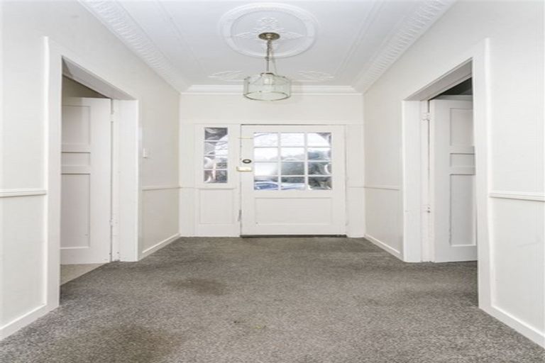 Photo of property in 35 Lawrence Street, Mornington, Dunedin, 9011