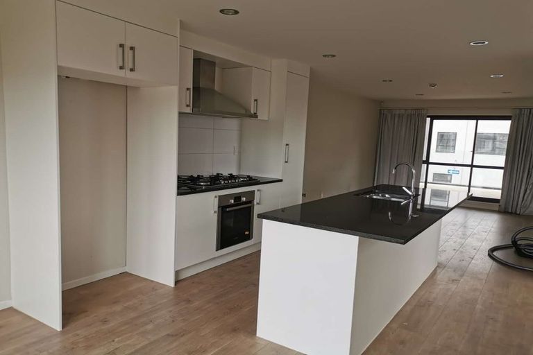 Photo of property in 16/5 Perekia Street, Albany, Auckland, 0632