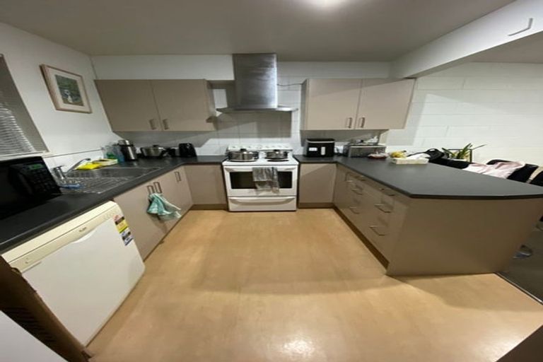 Photo of property in 2/14 Church Square, Addington, Christchurch, 8024