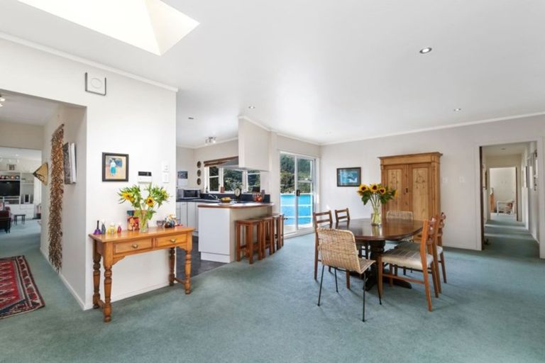 Photo of property in 1a Howard Road, Point Howard, Lower Hutt, 5013