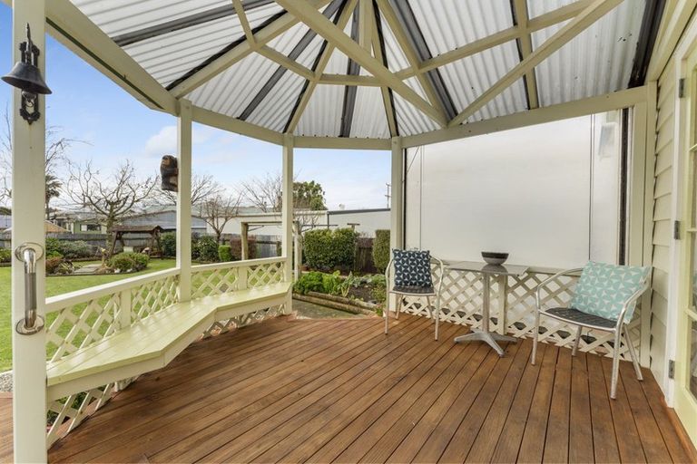 Photo of property in 1 Edward Street, Pahiatua, 4910