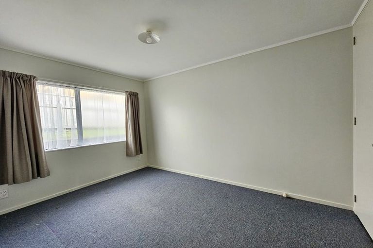 Photo of property in 2/5 Rothwell Street, Titahi Bay, Porirua, 5022