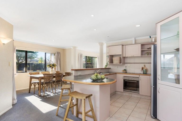 Photo of property in 10 Carlsberg Place, Papamoa Beach, Papamoa, 3118