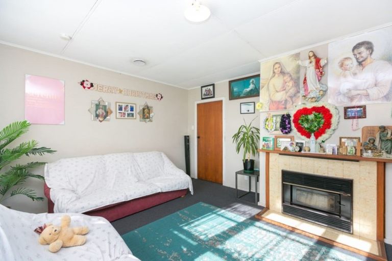 Photo of property in 90 Huatoki Street, Vogeltown, New Plymouth, 4310