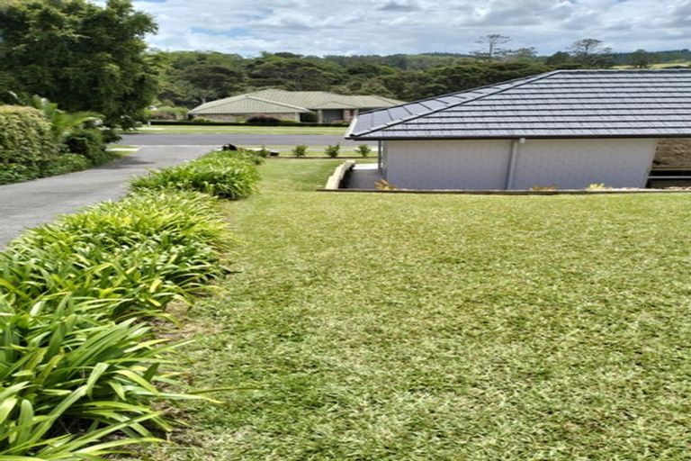 Photo of property in 20 Spinnaker Point, Haruru, 0204