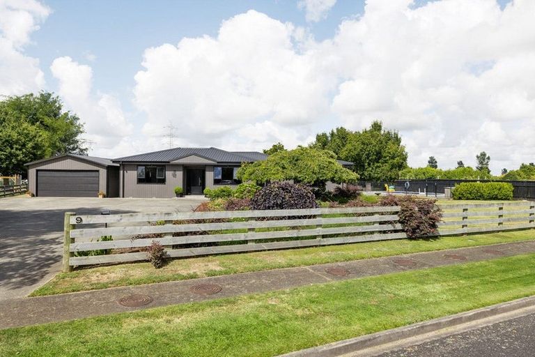 Photo of property in 9 Shadbolt Drive, Leamington, Cambridge, 3432