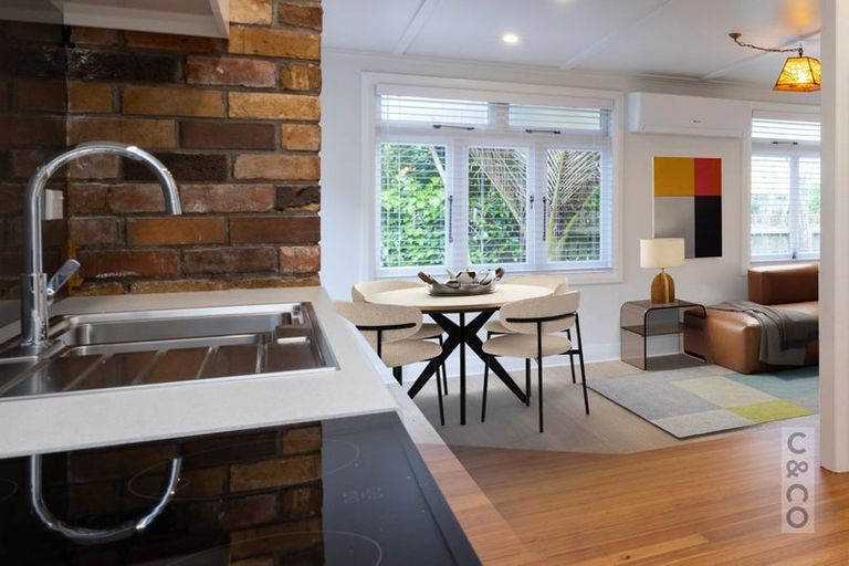 Photo of property in 6 Albert Street, Riverhead, 0820