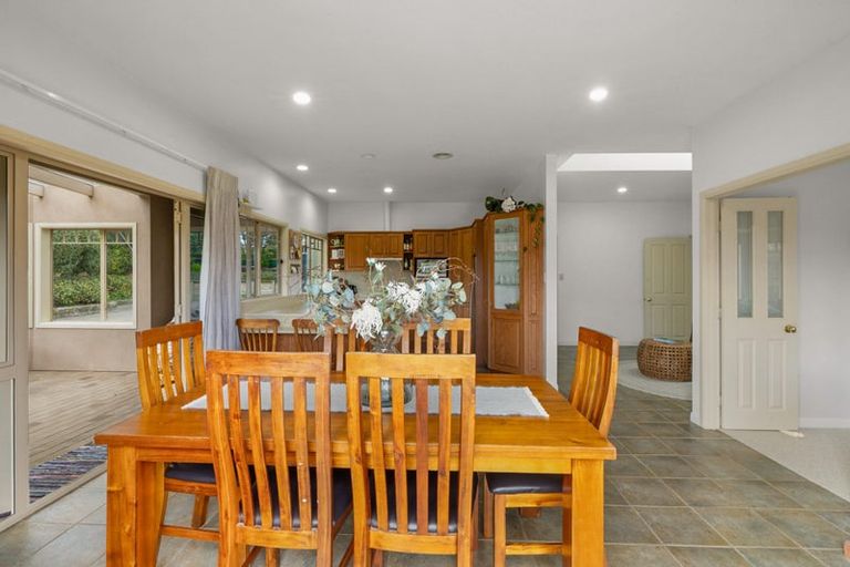 Photo of property in 26 Shelter Grove, Frankleigh Park, New Plymouth, 4310