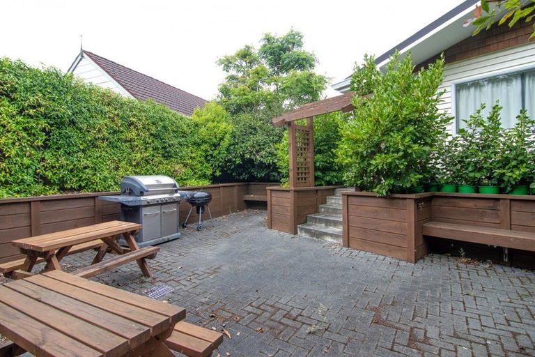 Photo of property in 55 Karamea Crescent, Kelvin Grove, Palmerston North, 4414