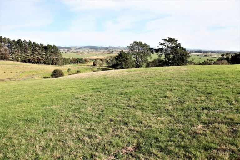 Photo of property in 181 Mangakura Road, Helensville, 0875