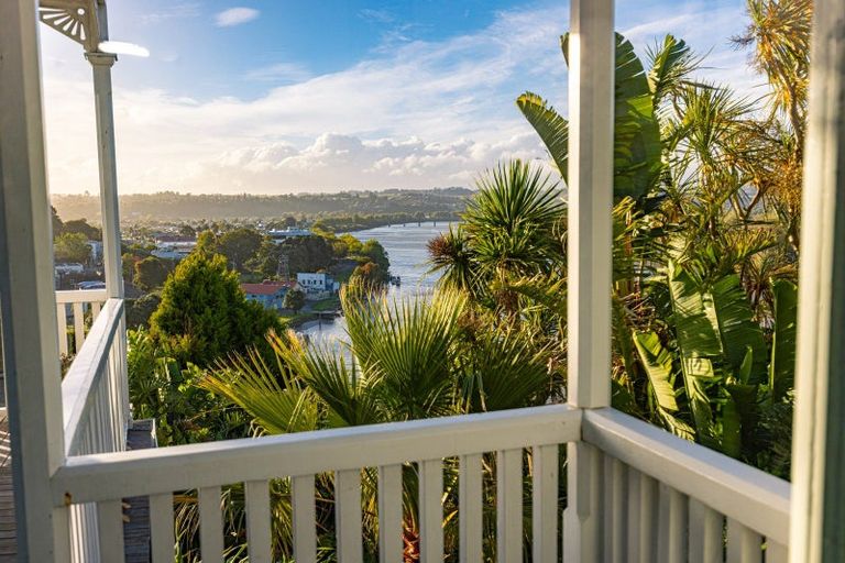 Photo of property in 3 Rees Street, Durie Hill, Whanganui, 4500