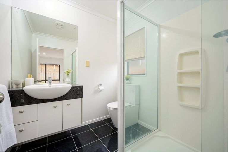 Photo of property in 32 Espalier Drive, Henderson, Auckland, 0612