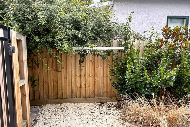 Photo of property in 2/16 Devon Street, Sydenham, Christchurch, 8023