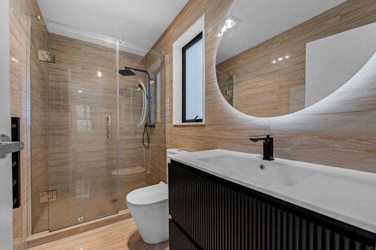 Photo of property in 7/100 Seymour Road, Sunnyvale, Auckland, 0612