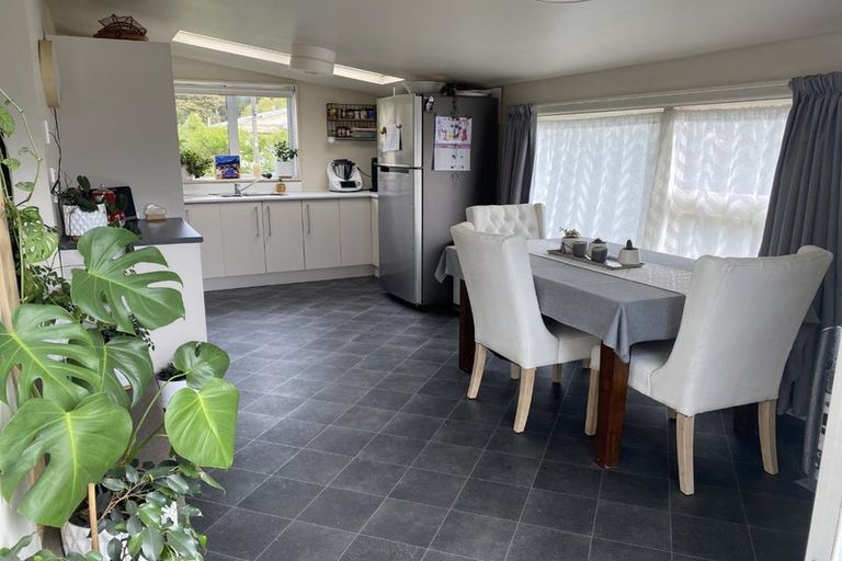 Photo of property in 16 Litchfield Street, Kaiata, Greymouth, 7805