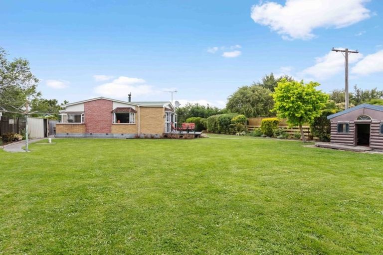 Photo of property in 27 Cross Street, Coalgate, 7673