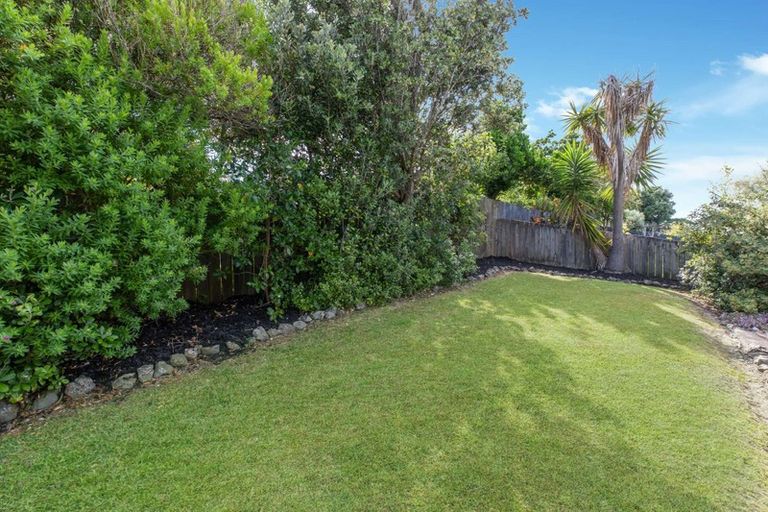 Photo of property in 19 Donald Street, Stanmore Bay, Whangaparaoa, 0932