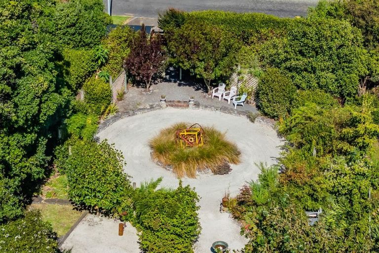 Photo of property in 23 Gibson Place, Patea, 4520