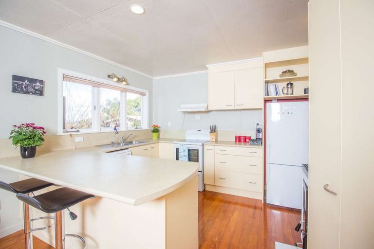 Photo of property in 10 Mcmillan Avenue, Te Kamo, Whangarei, 0112