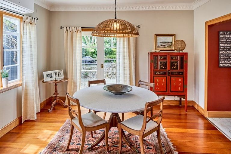 Photo of property in 267 Muritai Road, Eastbourne, Lower Hutt, 5013