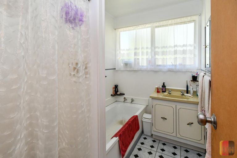 Photo of property in 9 Crispian Place, Weymouth, Auckland, 2103