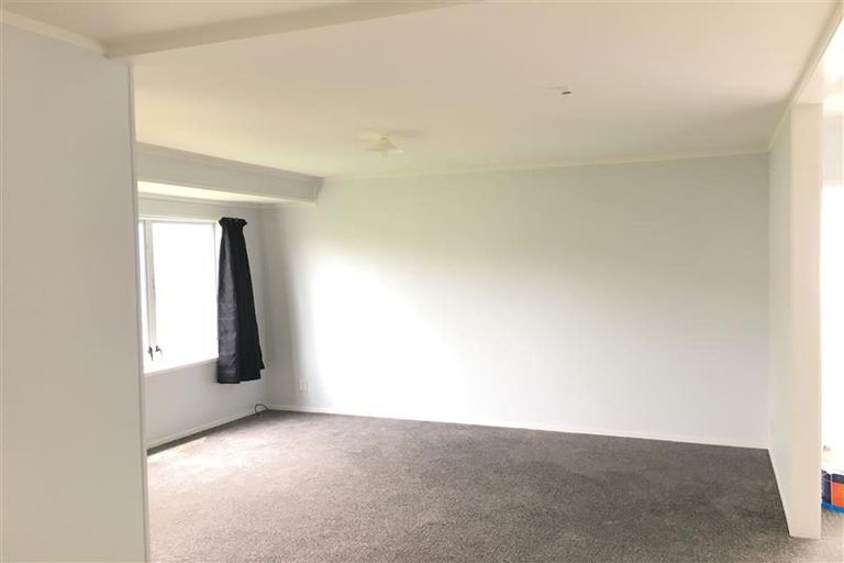Photo of property in 49 Bader Drive, Mangere, Auckland, 2022