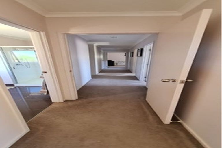 Photo of property in 22 Ranchod Terrace, Pukekohe, 2120