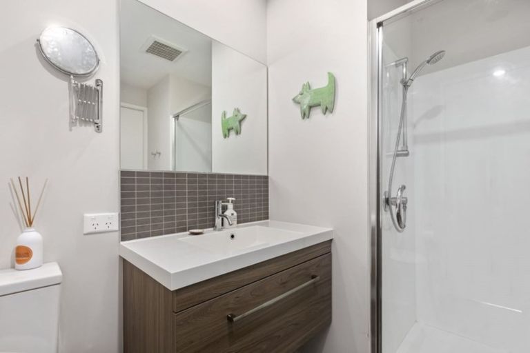 Photo of property in Norfolk Apartments, 307/19 Bute Road, Browns Bay, Auckland, 0630