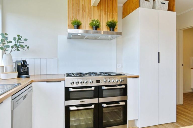 Photo of property in 33 Heyders Road, Spencerville, Christchurch, 8083