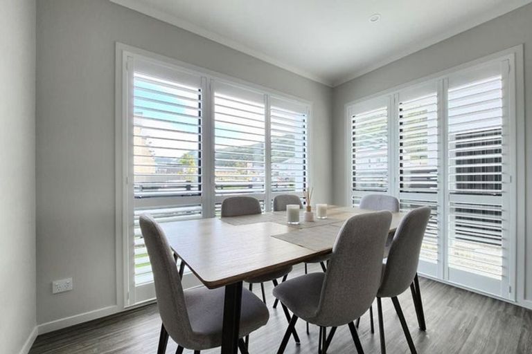 Photo of property in 24 Hokioi Drive, Kenepuru, Porirua, 5022