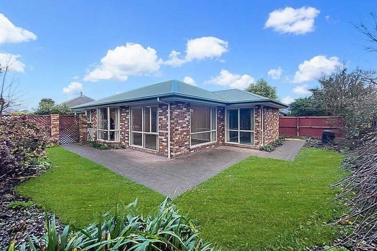 Photo of property in 69a Cavendish Road, Casebrook, Christchurch, 8051